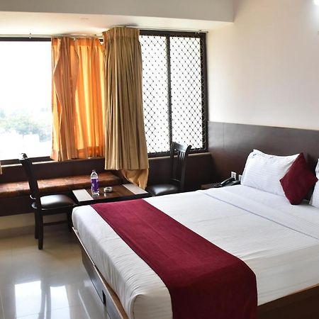 מייזור Hotel Pc Residency מראה חיצוני תמונה
