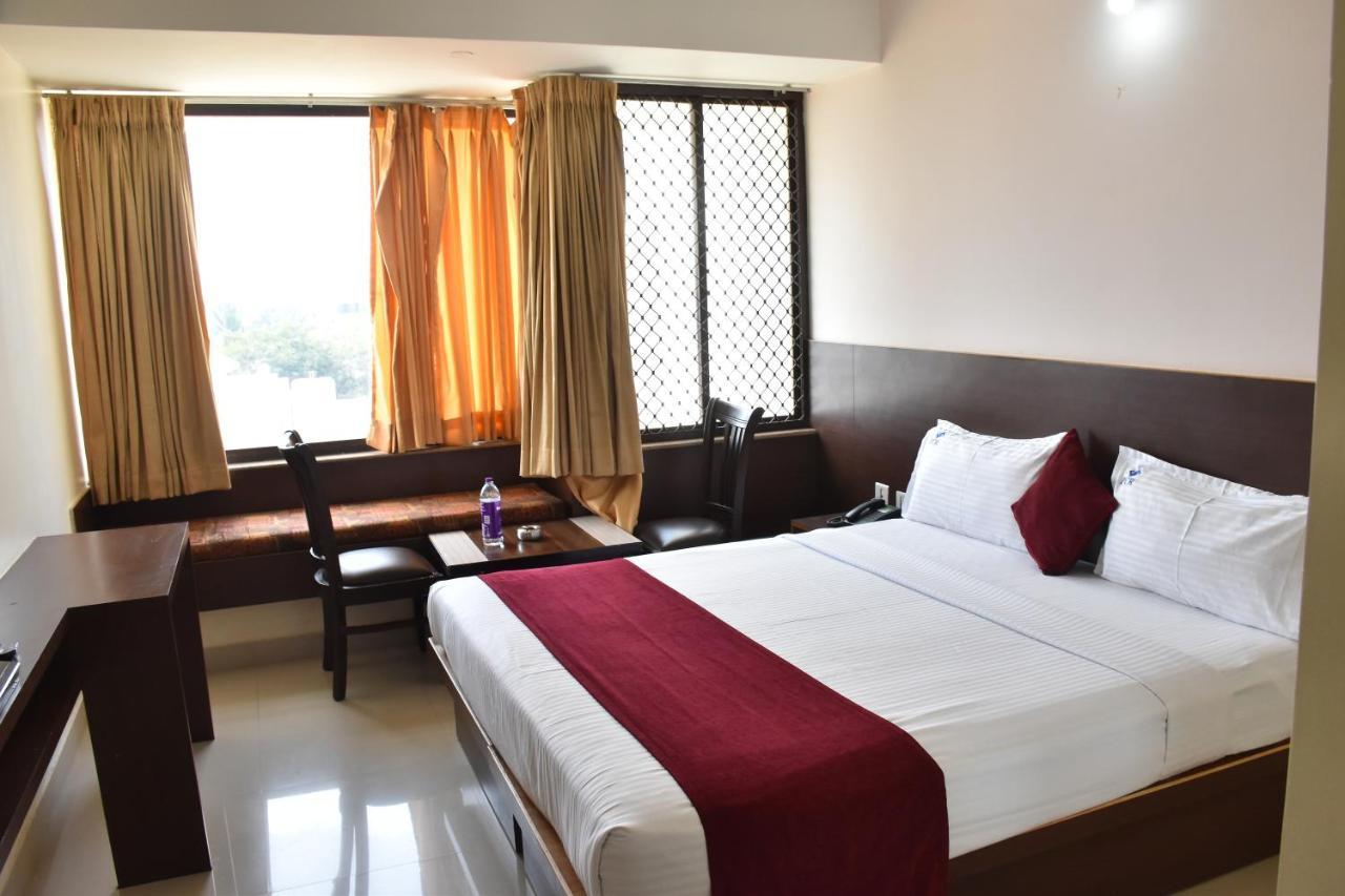 מייזור Hotel Pc Residency מראה חיצוני תמונה